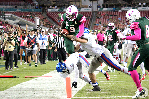 Quinton Flowers’ record-setting performance leads USF to 38-14 rout of SMU