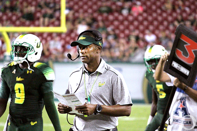 Willie Taggart vows USF’s offense is close to hitting its stride