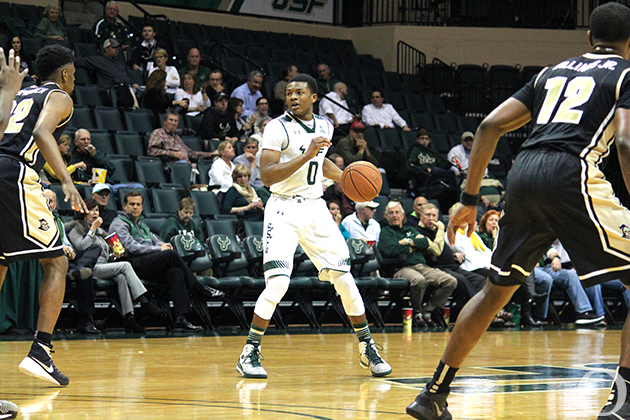 USF men’s basketball gets the win despite Perry’s suspension