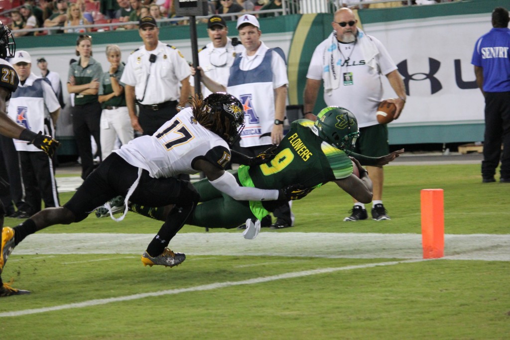 USF trounces Towson in offensive showcase