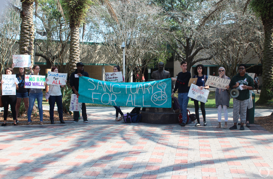 Students argue for sanctuary campus