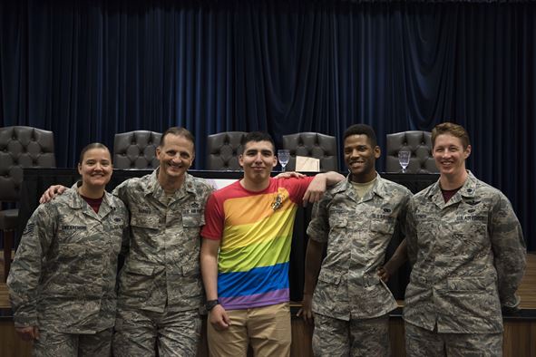 New memo on transgender military personnel raises concern