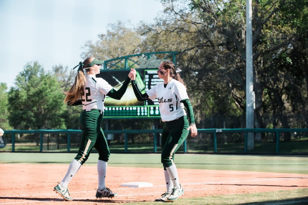 USF opens conference play with sweep