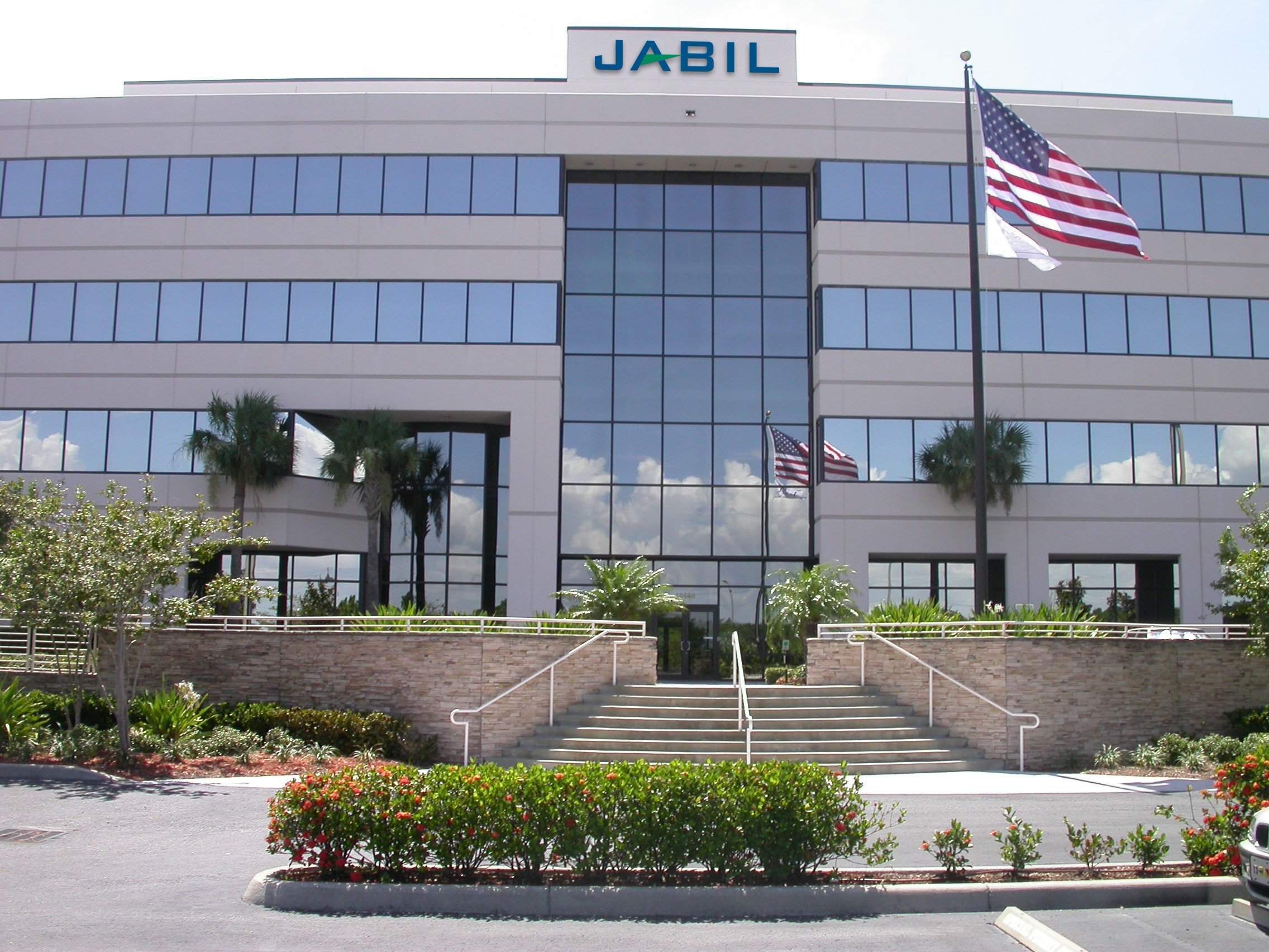 On-campus Jabil institute sparks anticipation from students