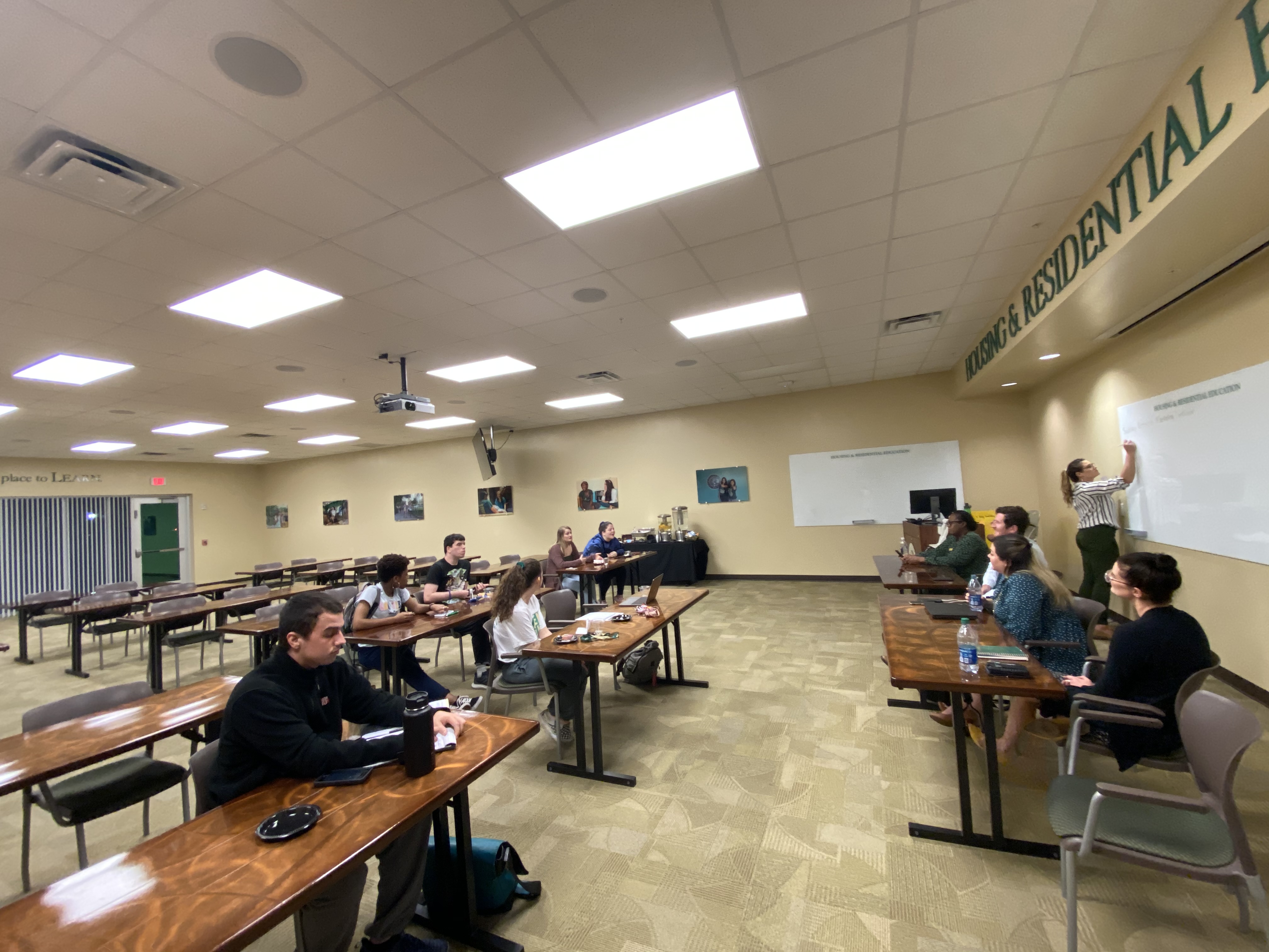 Forums held by USF Dining had students crawling for answers