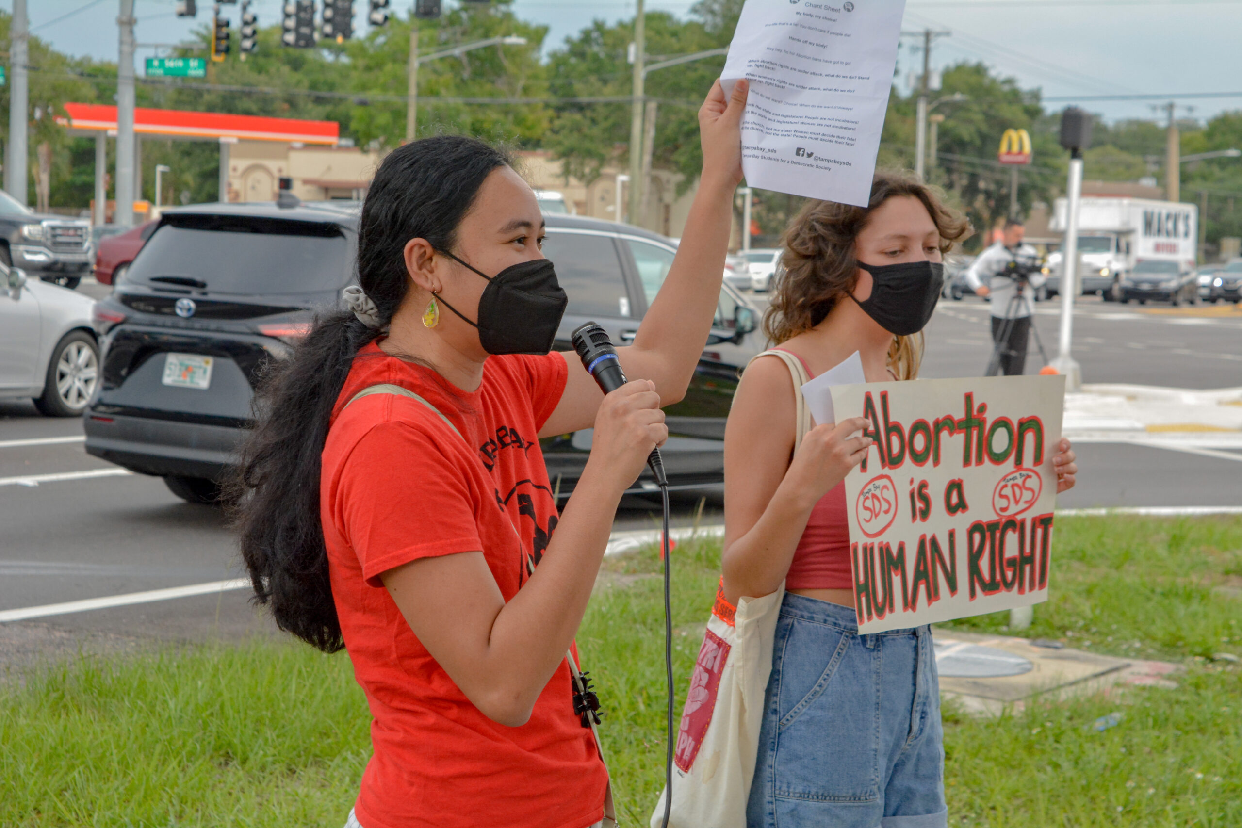 USF students, community march in protest of Roe v. Wade reversal – Photo Gallery