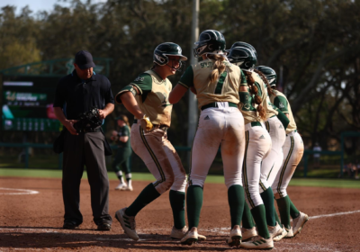 USF softball sees explosive offensive performance, wins two to wrap up invitational
